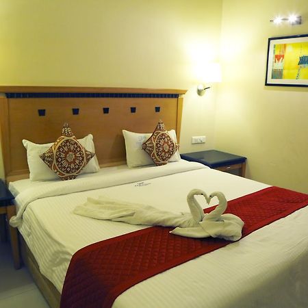 Hotel Parsons Court ดินดิกุล ภายนอก รูปภาพ