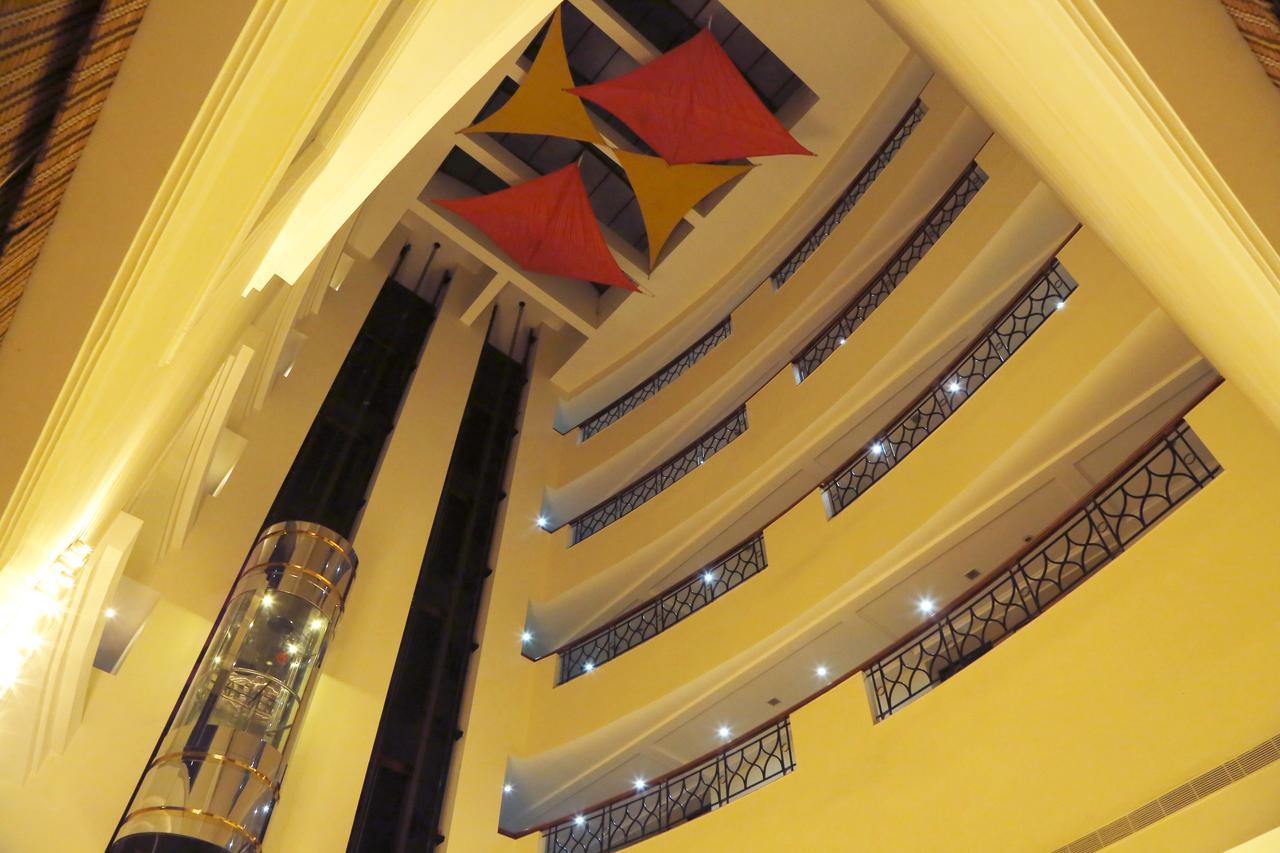 Hotel Parsons Court ดินดิกุล ภายนอก รูปภาพ